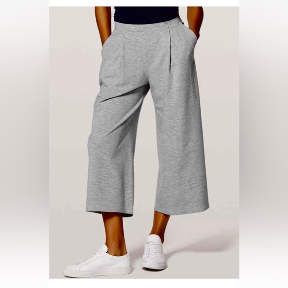 Lululemon Can You Feel The Pleat Heathered Gray Crop Wide Leg Gaucho Pants Sz 10 - Picture 7 of 7